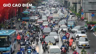 Giờ cao điểm: Giao thông Hà Nội sáng 27/10